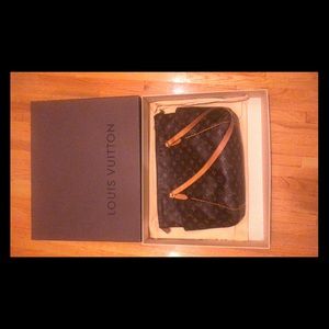 Louis Vuitton Totally MM in Classic Brown Print